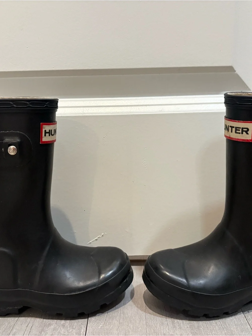 Hunter Black Rain Boots with Cream Sherpa Insert and Logo